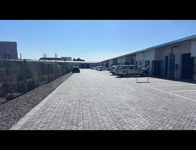 INDUSTRIAL PROPERTY TO RENT IN MILNERTON CENTRAL